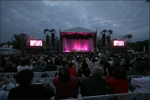 Precizari legate de mutarea concertului Leonard Cohen pe Stadionul Tineretului Iolanda Balas Soter