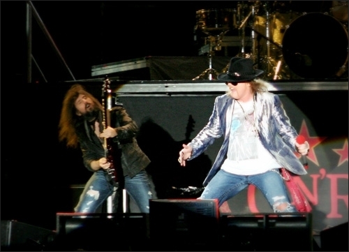 Peste 20000 spectatori la concertul Guns N'Roses