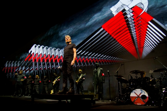 Golden Ring este sold-out pentru concertul Roger Waters - The Wall