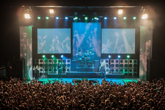 MANOWAR: The Lord Of Steel Live - track list & preview-uri