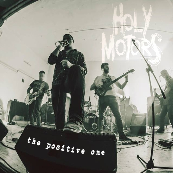 2-Concert_Holy_Motors_in_The_She_vM2xl36BHx.jpg