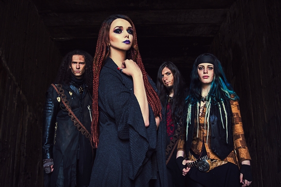 Between Colors lanseaza piesa noua 'Dark Side' si un lyric video