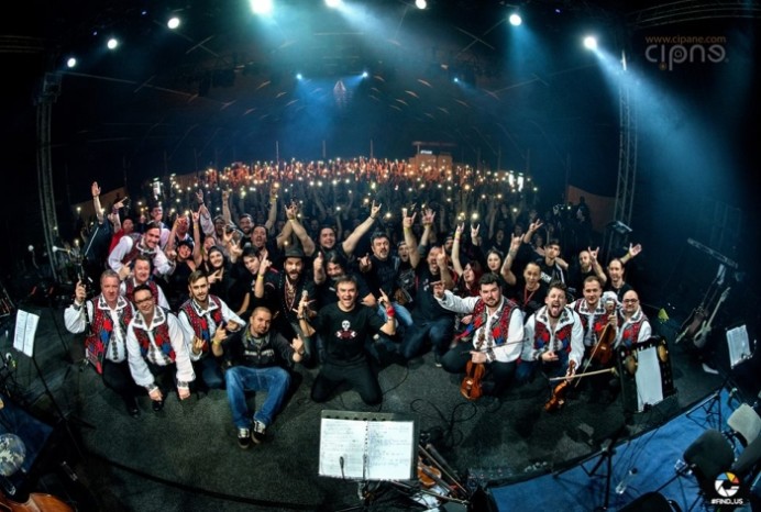 Concert Dirty Shirt și Ansamblul Transilvania în Quantic pentru lansarea albumului live „FolkCore DeTour”