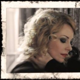 Concert Anneke Van Giersbergen la The Silver Church Club