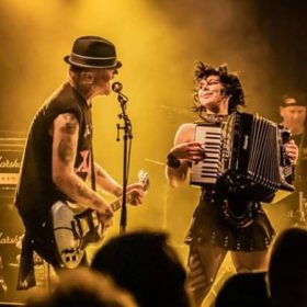 Concert The Mahones si The Dockers în club Capcana