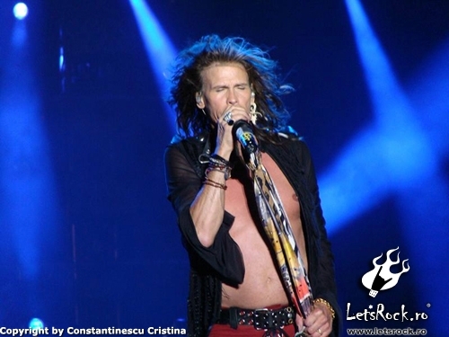 (2)aerosmith--cocked-locked-ready-to-rock-tour-bucuresti-18-iunie-2010_41357.jpg