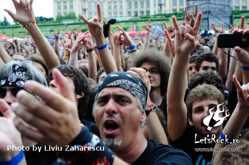 Poze cu publicul de la festivalul Rock the City