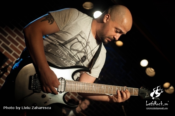 Galerie Foto Monarchy, Warm-up ARTmania Festival Sibiu in Hard Rock Cafe, 02.08.2012