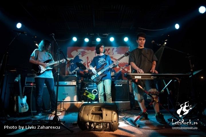 Galerie Foto QuantiQ si Blue Pulse in Ageless Club, 17.08.2012