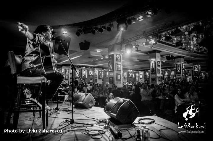 Galerie Foto Eric Martin si Alessio Velliscig in Hard Rock Cafe Bucuresti, 30 martie 2013