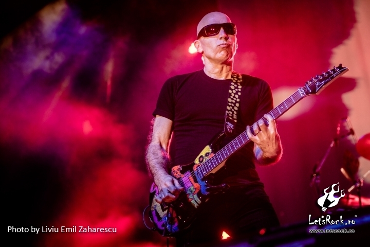 Joe Satriani