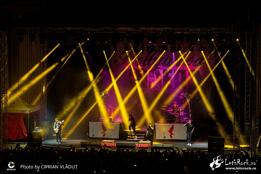 Hollywood Undead, Arenele Romane