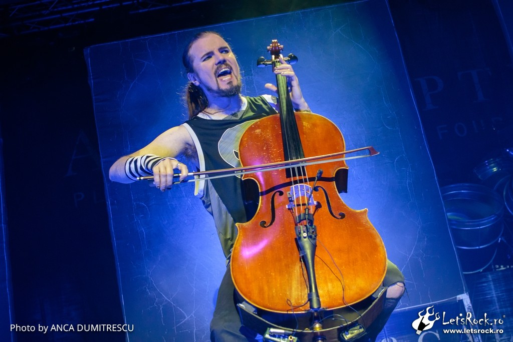 Apocalyptica, Arenele Romane, Metallica