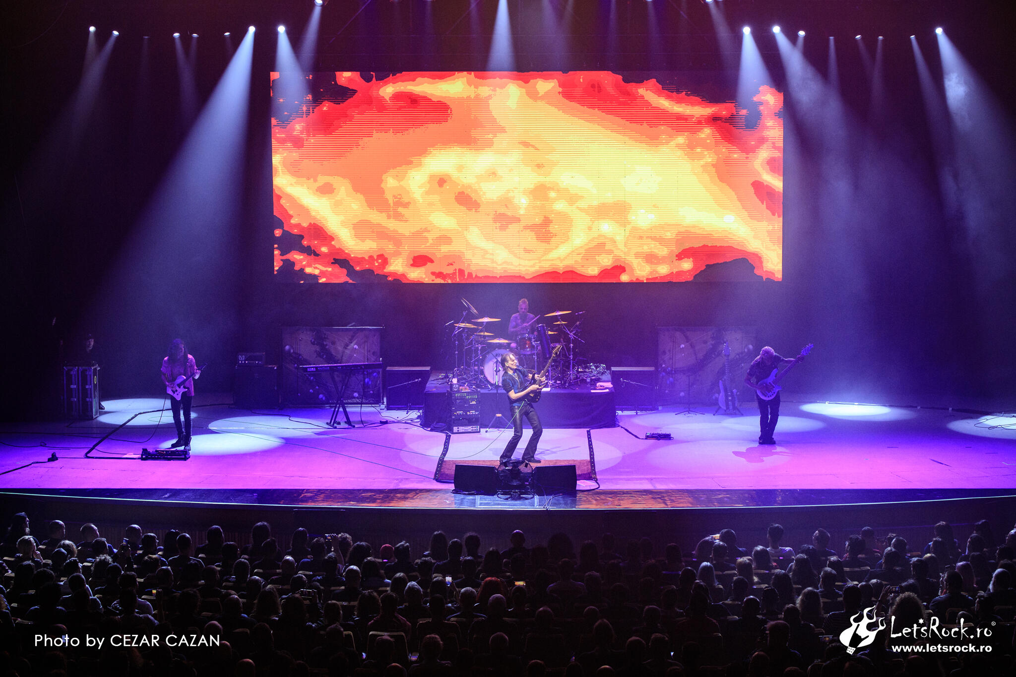 Steve Vai, Sala Palatului