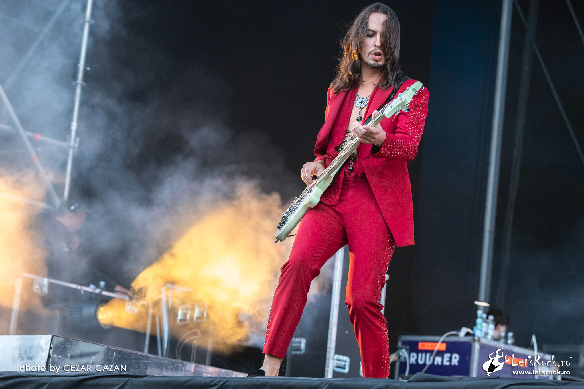 Greta Van Fleet, Tons of Rock