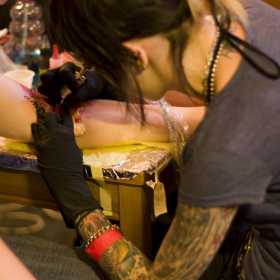 Guitars, Bikes, Tattoos - galerie foto