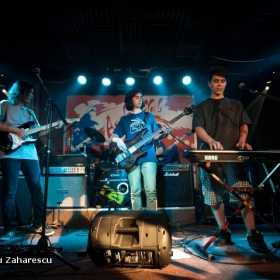 Galerie Foto QuantiQ si Blue Pulse in Ageless Club, 17.08.2012