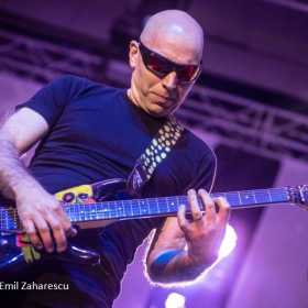 Joe Satriani