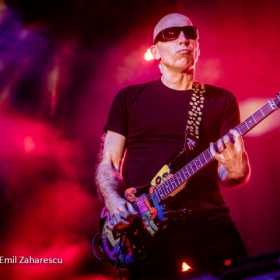 Joe Satriani