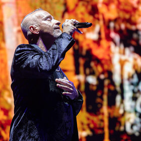 Eros Ramazzotti, Sala Palatului