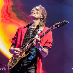 Steve Vai, Sala Palatului