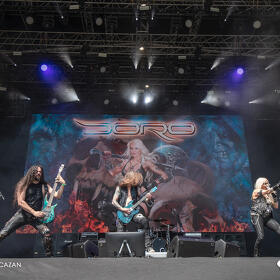 Doro, Tons of Rock