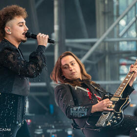 Greta Van Fleet, Tons of Rock